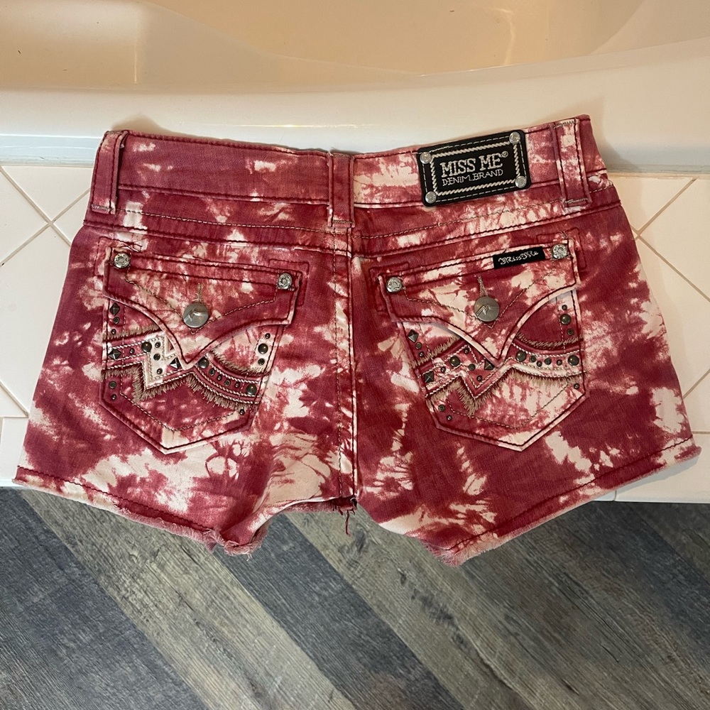 Miss Me shorts 26